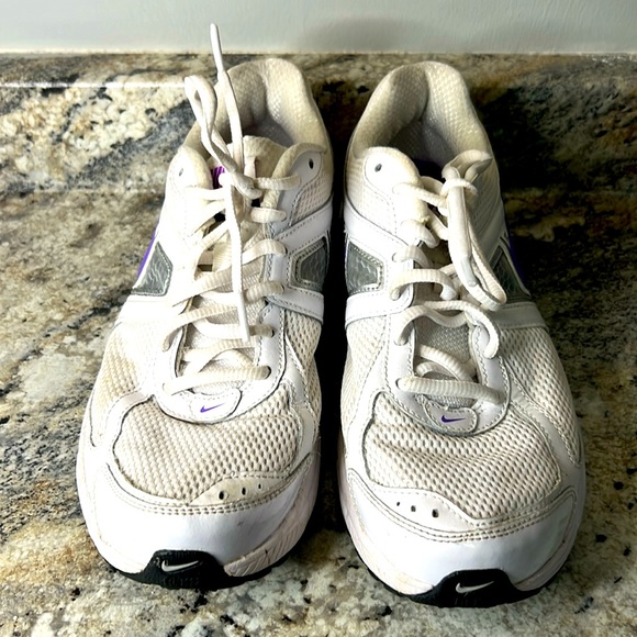Nike Shoes - Nike impact groove running shoes for women. Size 9